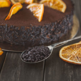 Receta de Pastel de Naranja relleno de Natilla y cobertura de chocolate
